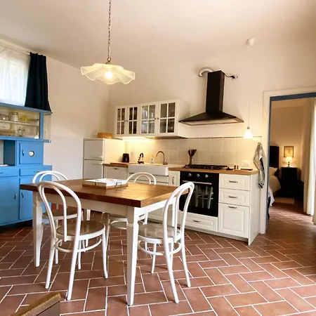 Apartment La Tonnaia Lari